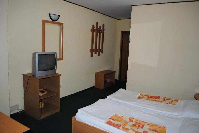 Cazare in Suceava - Hotel WEST - Scheia Cazare in Suceava - Hotel WEST - Scheia